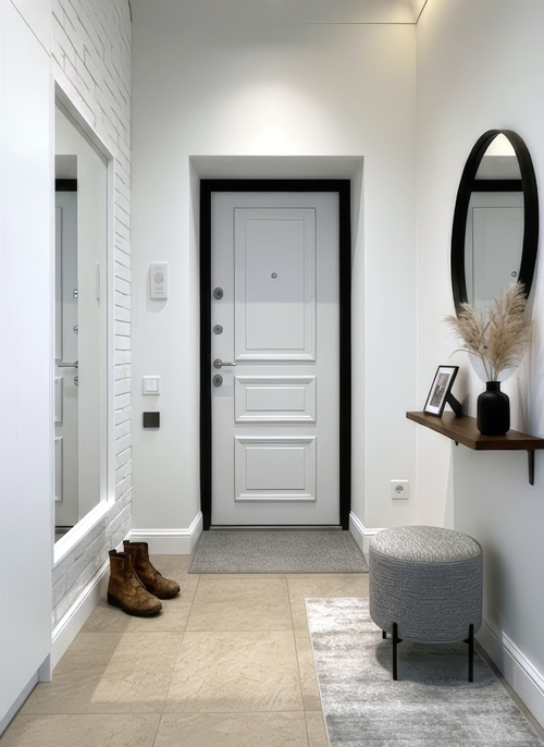 Дверь белого цвета Дверь белого цвета